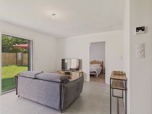 2 bedrooms, free WiFi