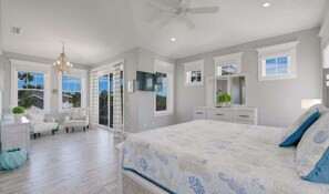 6 habitaciones, tabla de planchar con plancha y cuna de viaje 