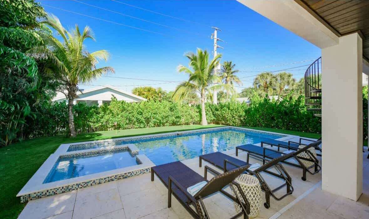 Ulkouima-allas, lämmitetty uima-allas