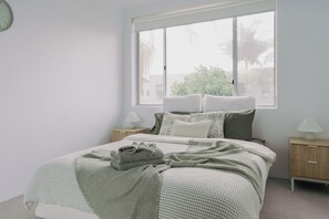 2 bedrooms, WiFi, bed sheets