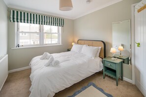 4 Schlafzimmer, Bügeleisen/Bügelbrett, WLAN, Bettwäsche