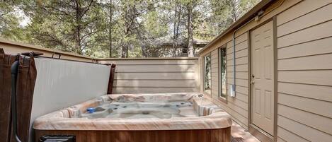 مغطس سبا خارجي