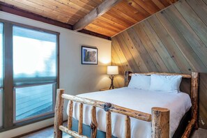 3 Schlafzimmer, Schreibtisch, Bügeleisen/Bügelbrett, Reisekinderbett