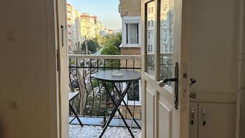 Deluxe suite ,Sea view | Terrace/patio