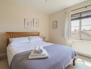 5 bedrooms, individually decorated, individually furnished, free WiFi - 10 The Gardens (Lyme Regis)