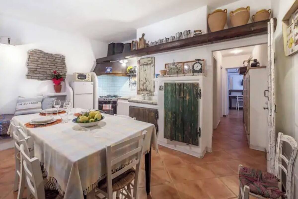 Comfort Apartment | Living area | Flat-screen TV