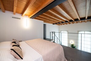Coffres-forts dans les chambres, Wi-Fi gratuit, draps fournis