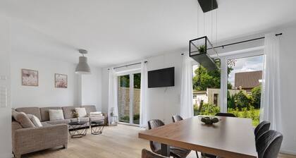 Ferienhaus 'Das Strandhaus' mit privater Terrasse, privatem Garten und Wi-Fi
