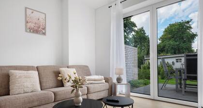 Ferienhaus 'Das Strandhaus' mit privater Terrasse, privatem Garten und Wi-Fi