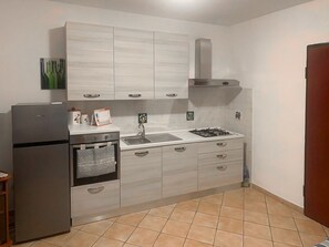 Four, plaque de cuisson