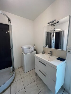 風筒、番梘、廁紙