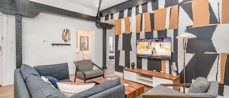 Smart TV, offices