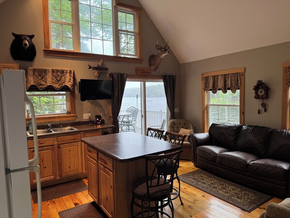 Televisión, videojuegos y videoteca 