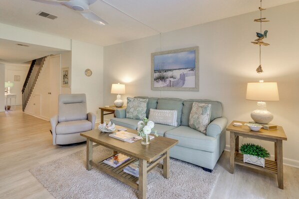 Apartment (2 Bedrooms) | Front of property