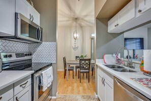 Apartment (1 Bedroom) | Interior