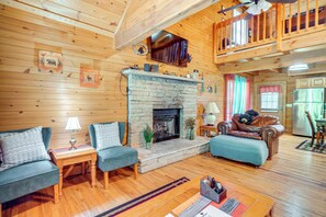 House (2 Bedrooms) | Interior