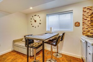 Apartment (1 Bedroom) | Interior