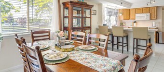 Pet-friendly Retreat w/ Fenced Yard in Denver