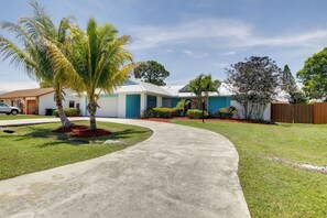 House (3 Bedrooms) | Interior - Private Pool & Yard: Family Home in Port St Lucie (Port Saint Lucie)