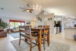 House (3 Bedrooms) | Interior