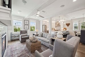 Smart-TV, peis og fotballspill