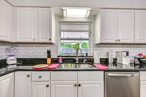 Rumah (5 Bedrooms) | Interior