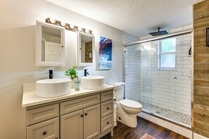 House (5 Bedrooms) | Interior - Breezy Lutz Home w/ Patio: Perfect for Long Stays (Lutz)