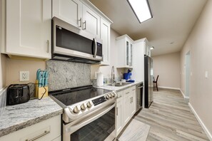 House (2 Bedrooms) | Interior - Boat Dock Access: Desert Hideaway in Bullhead City (Bullhead City)