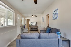 House (2 Bedrooms) | Interior - Boat Dock Access: Desert Hideaway in Bullhead City (Bullhead City)