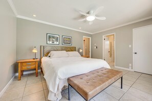 House (3 Bedrooms) | Interior - Shop, Hike & Explore: Fresno Home w/ Private Pool! (Fresno)