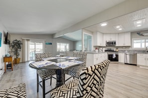 Nhà (2 Bedrooms) | Nội thất