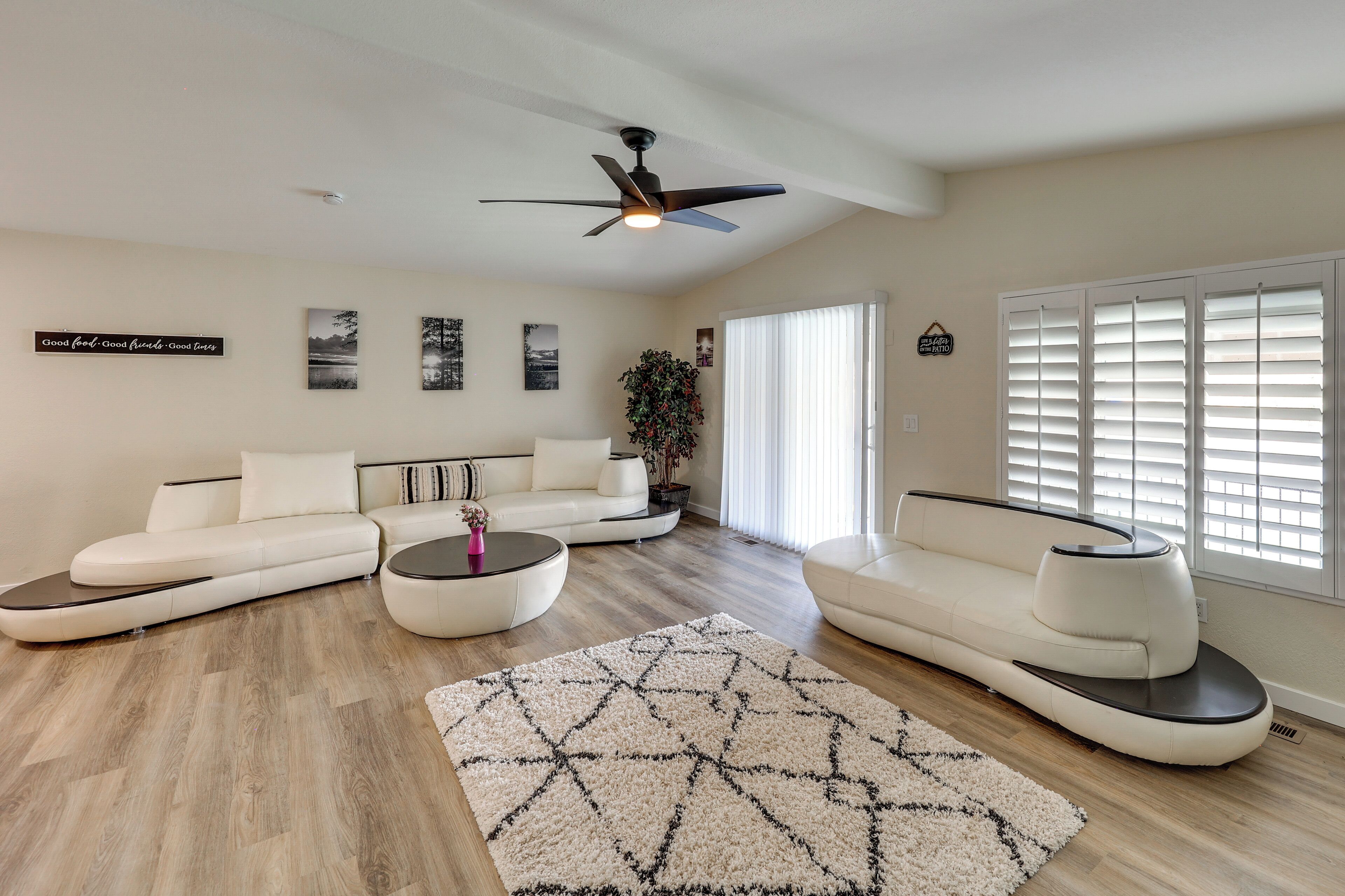House (2 Bedrooms) | Interior
