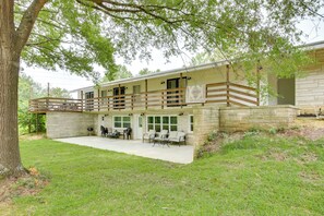 House (4 Bedrooms) | Interior - 7 Mi to Tennessee River: Home w/ Patio in Florence (Florence)