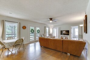 House (4 Bedrooms) | Interior