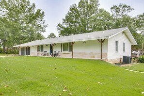 House (4 Bedrooms) | Interior - 7 Mi to Tennessee River: Home w/ Patio in Florence (Florence)