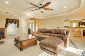 House (3 Bedrooms) | Interior