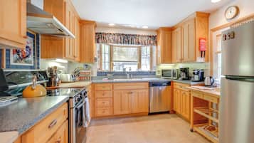 Rumah (4 Bedrooms) | Interior