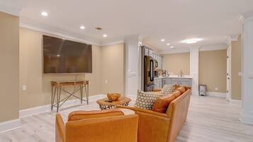 Casa (2 Bedrooms) | Interior