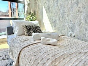 1 chambre, fer et planche à repasser, Wi-Fi, draps fournis