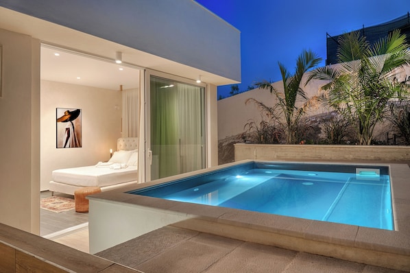 Luxury Suite, Sea View | Terrace/patio