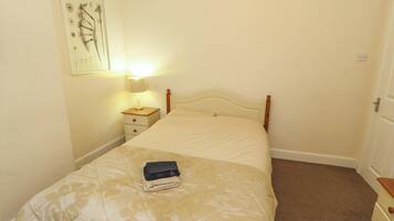 5 bedrooms, individually decorated, individually furnished, free WiFi