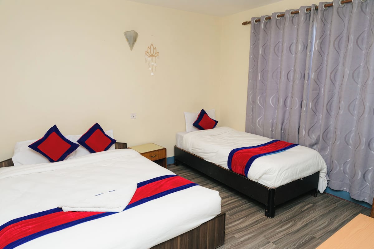Economy Triple Room | Free WiFi