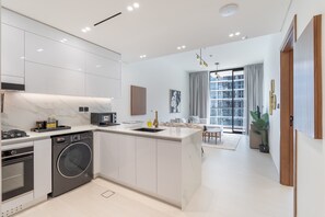 Fridge, microwave, oven, stovetop