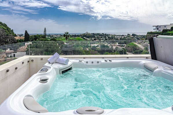 室外 SPA 浴池