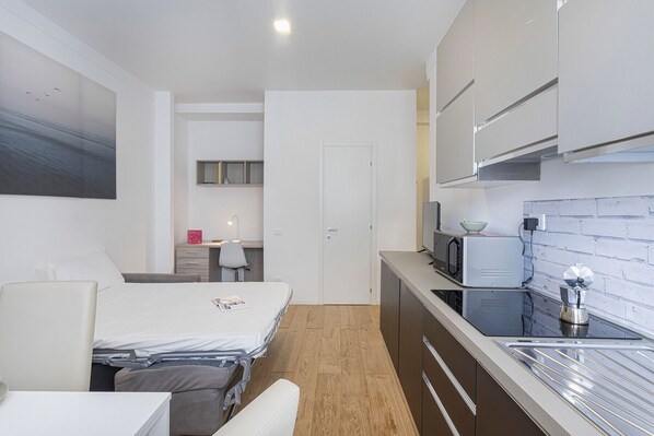 1 chambre, fer et planche à repasser, Wi-Fi gratuit, draps fournis