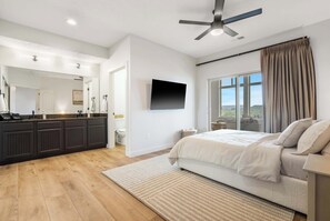 2 Schlafzimmer, Bügeleisen/Bügelbrett, Reisekinderbett, WLAN