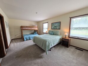 4 Schlafzimmer, Internetzugang, Bettwäsche