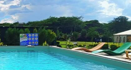 Lux Suites Boffar Cabins Naivasha