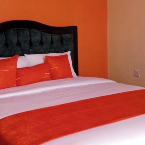 Studio – deluxe, balkong, hageutsikt | Individuelt dekorert, individuelt innredet og wi-fi (inkludert)