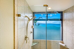 Condo, 1 Bedroom | Bathroom | Towels, shampoo - Sands Of Kahana 281 2bed/2ba Penthouse 1 Bedroom Condo (lahaina)